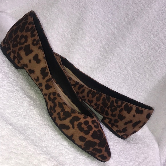 Chinese Laundry leopard flats- worn once or twice - Picture 7 of 7